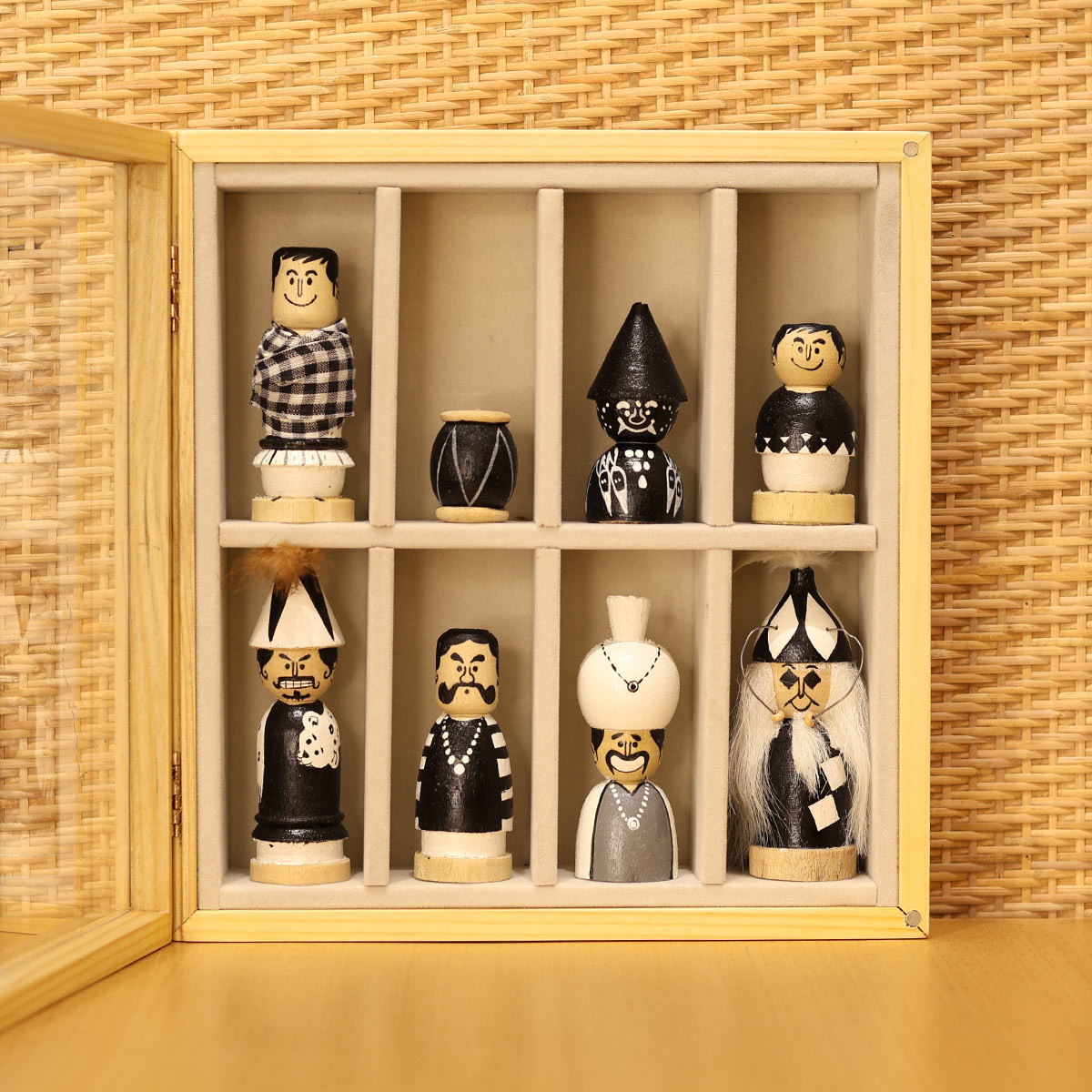 Mini Set (Set of 8 wooden figures inspired from the stories of Satyajit Ray)